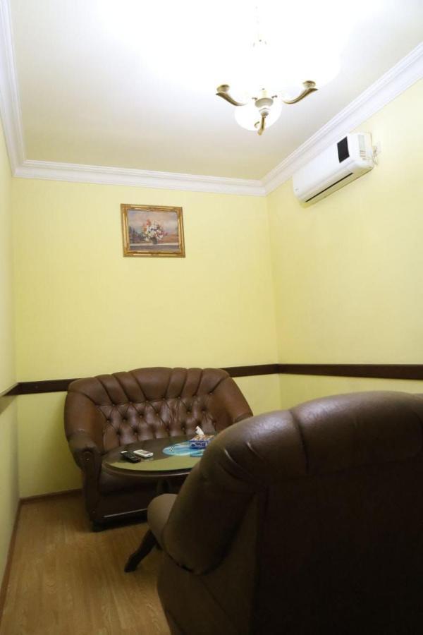 Tnak Hotel Jerevan Exteriér fotografie
